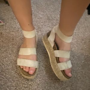 Steve Madden platform sandal